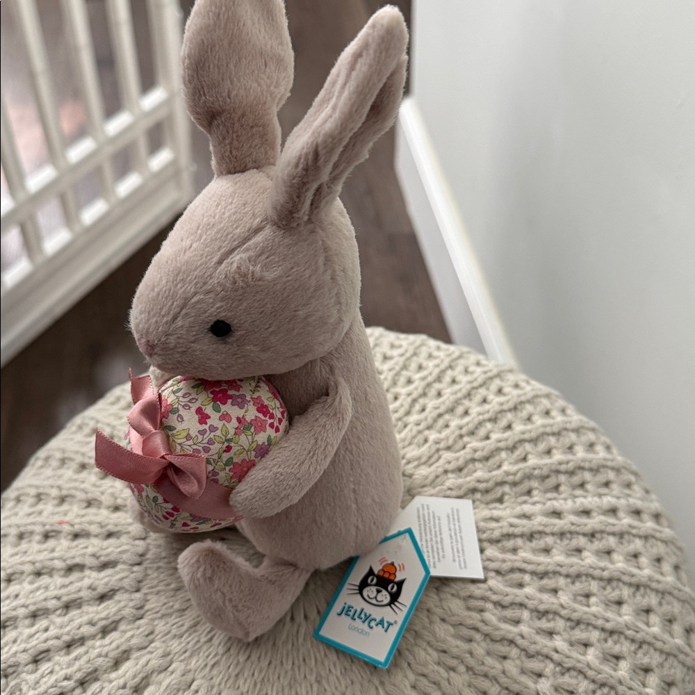 Bonnie Bunny with Egg - Picture 3 of 8